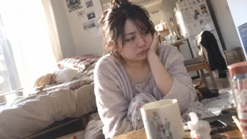 物思う女性